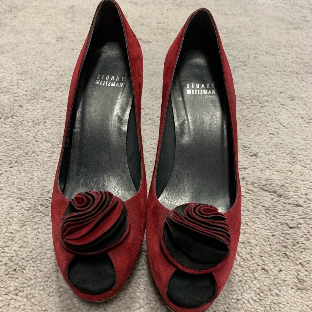 Stuart Weitzman size 7 red suede heels